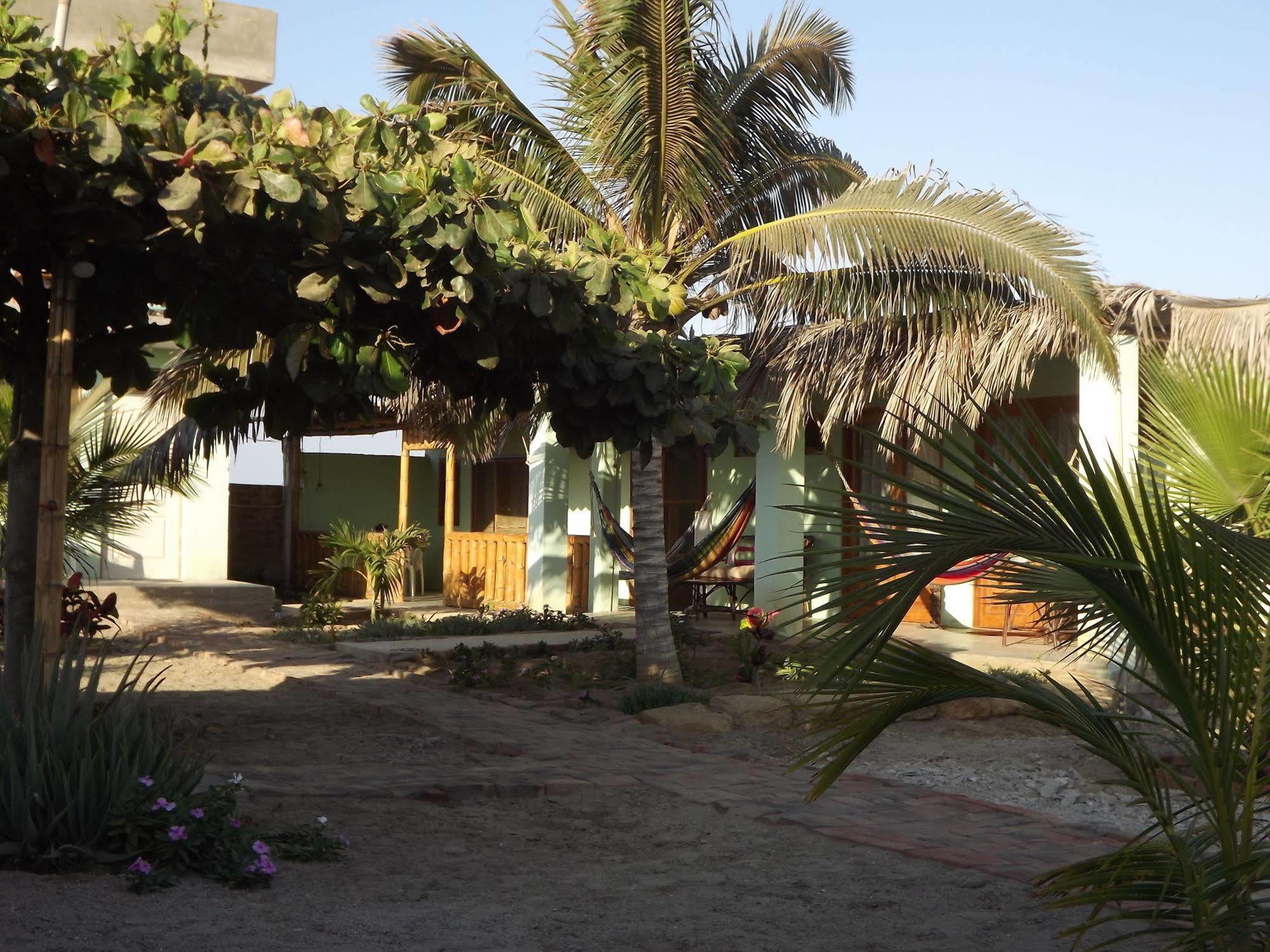 La Casa De Jessy Apartment Mancora Bagian luar foto